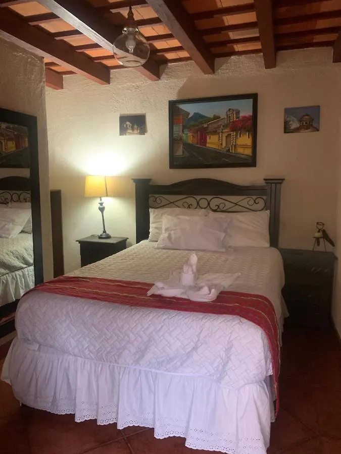 ***  Hotel Mansion Del Rey Antigua Guatemala