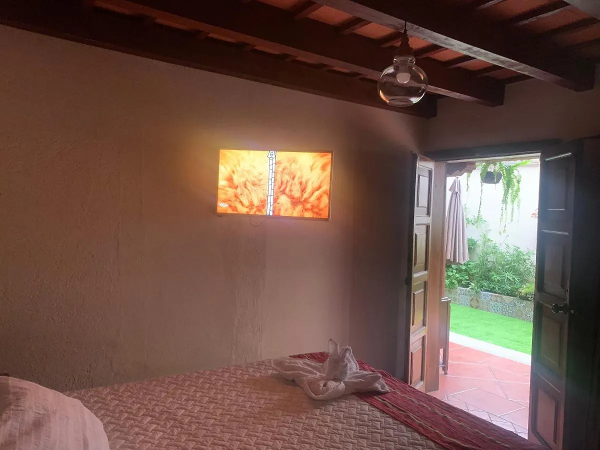 ***  Hotel Mansion Del Rey Antigua Guatemala