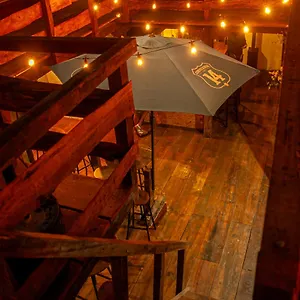 Gasthof Kamazoztz And Travel, Antigua